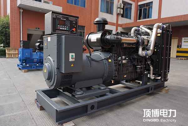 上柴600KW国二排放柴油发电机组(SC27G900D2)技术参数表